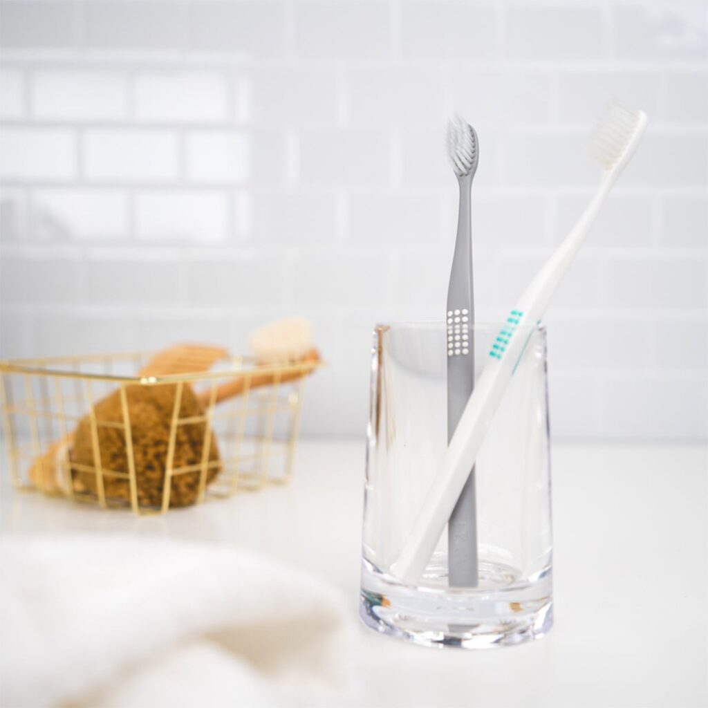 AP 24 Whitening Toothbrush – Weiß/Grün  - Richtige Anwendung Schritt für Schritt